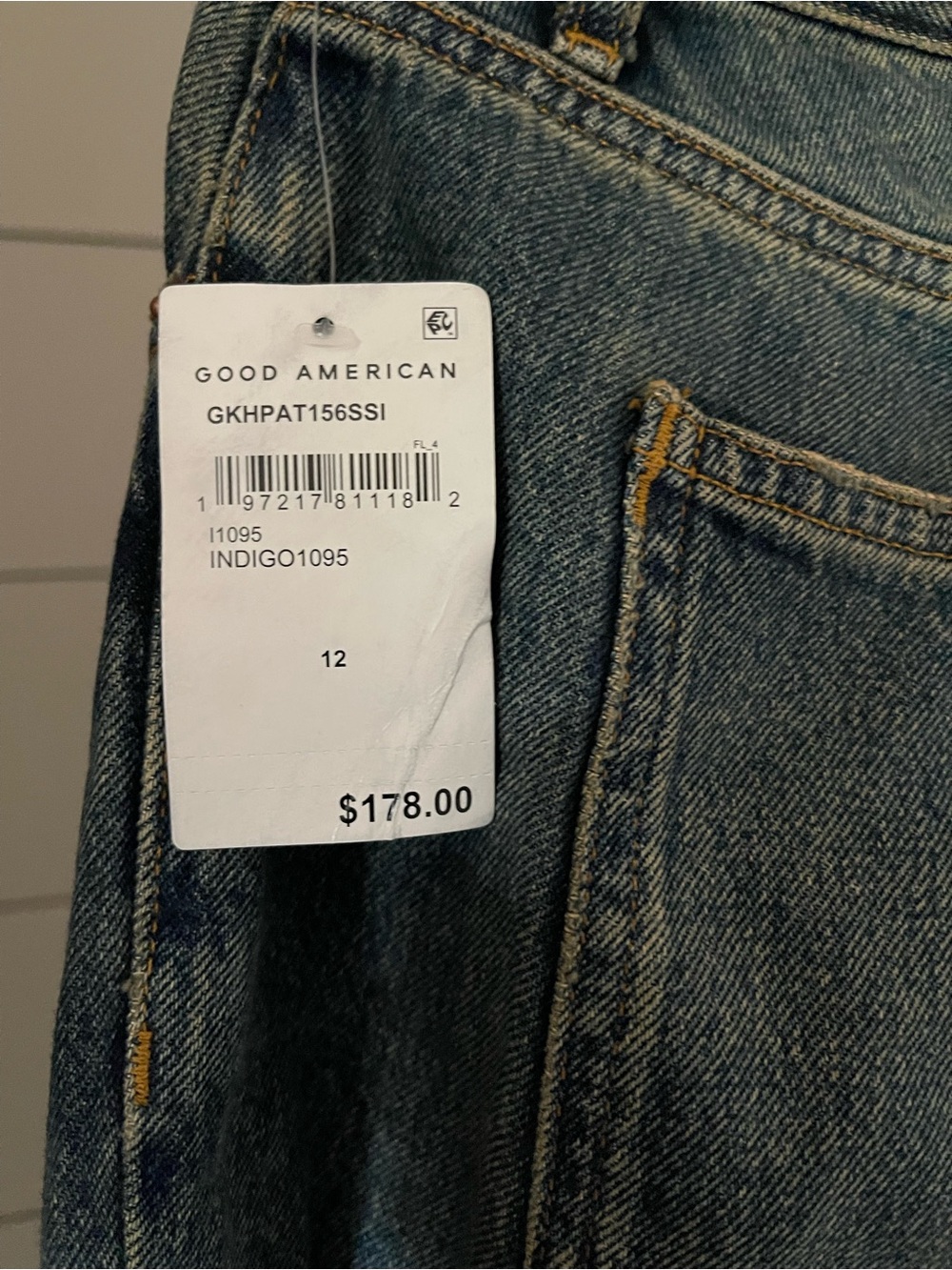 Good American “The Khloé Jean” Patchwork Straight Jeans – NWT - Picture 8 of 11